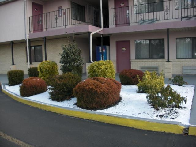 Express Inn - Wall Farmingdale Екстериор снимка