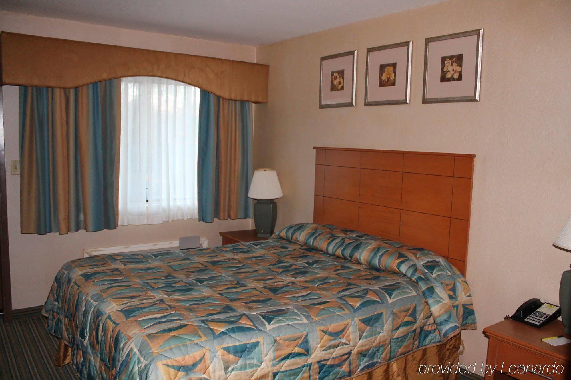 Express Inn - Wall Farmingdale Стая снимка